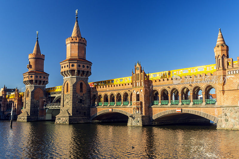 Oberbaumbrücke in Berlin